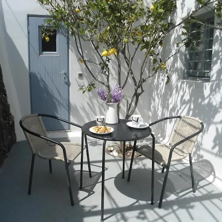 Vineyard Cycladic House Holiday home *