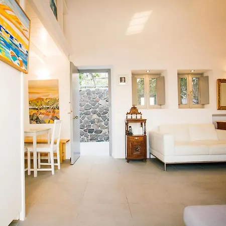 Vineyard Cycladic House * Pýrgos
