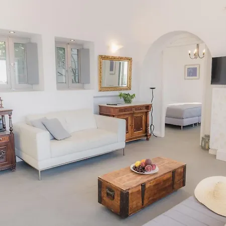 Vineyard Cycladic House 펜션